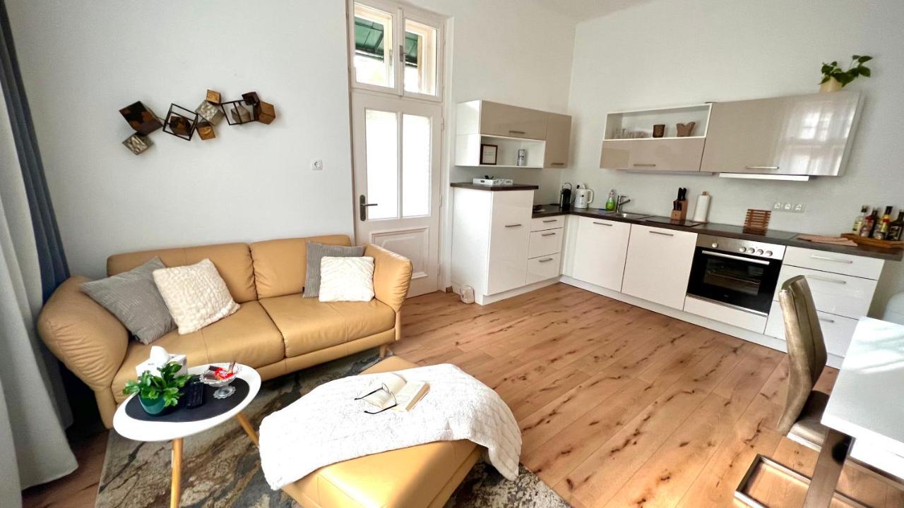 לאובן Apartment Im Gruenen מראה חיצוני תמונה